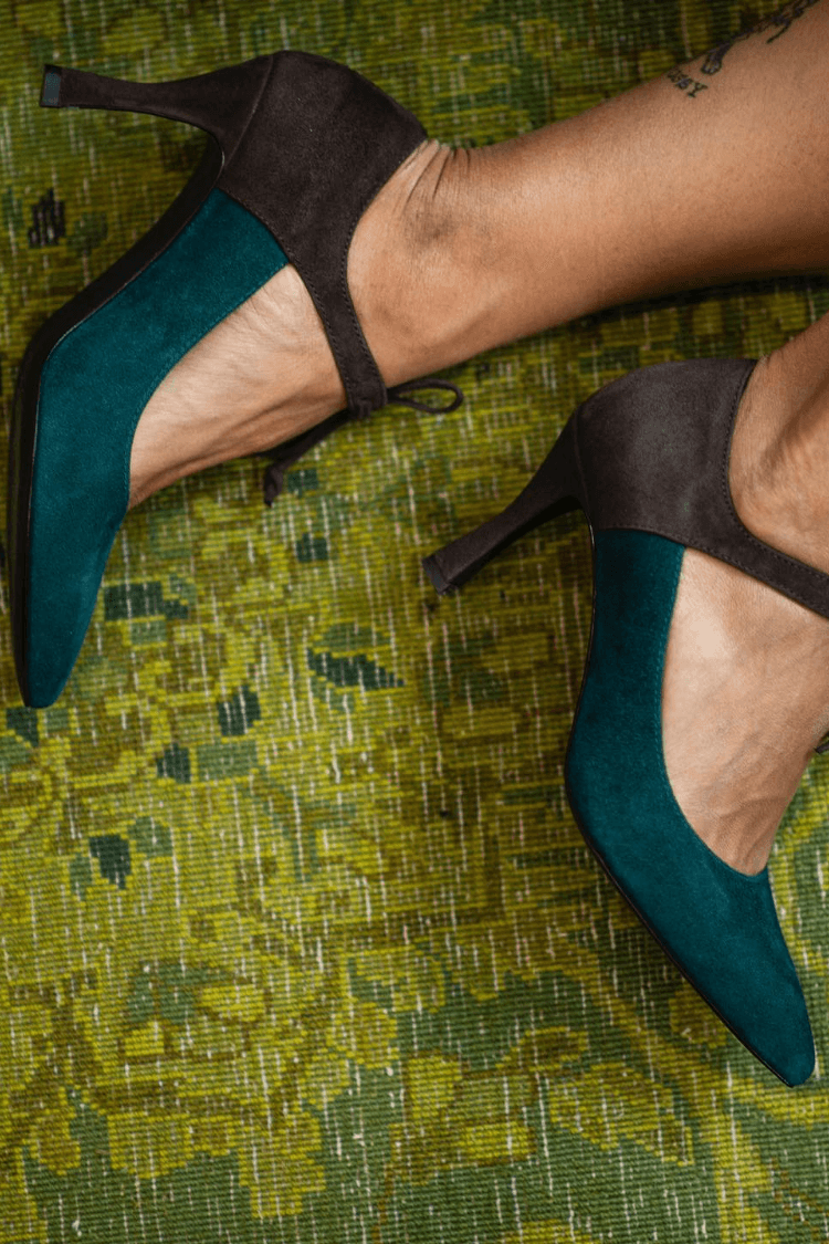 LUCREZIA | DÉCOLLETÉ CON LACCIO ALLA CAVIGLIA