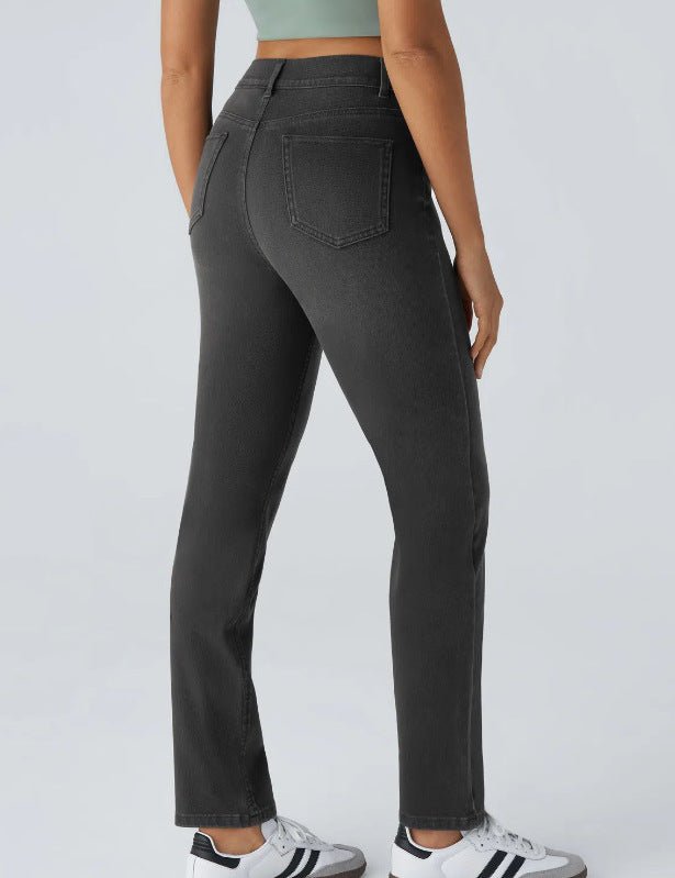 Straight Jeans