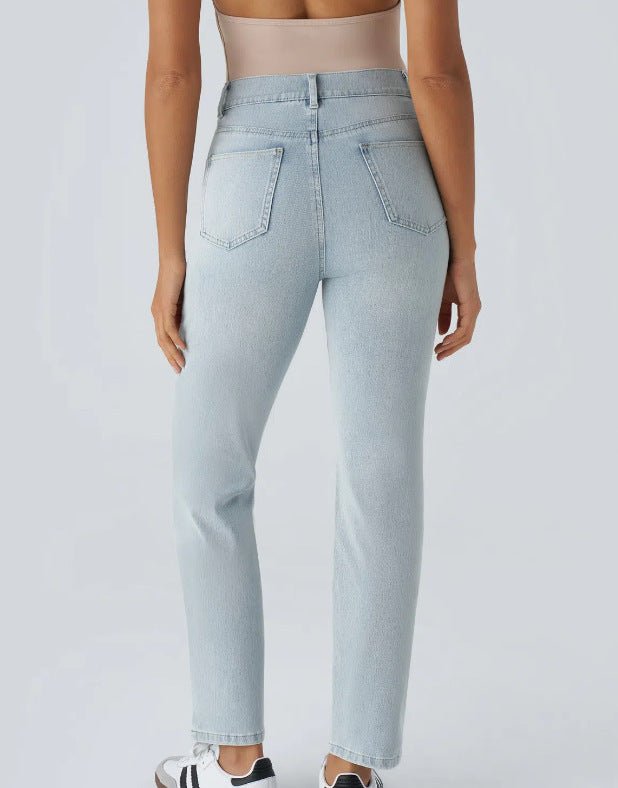 Straight Jeans