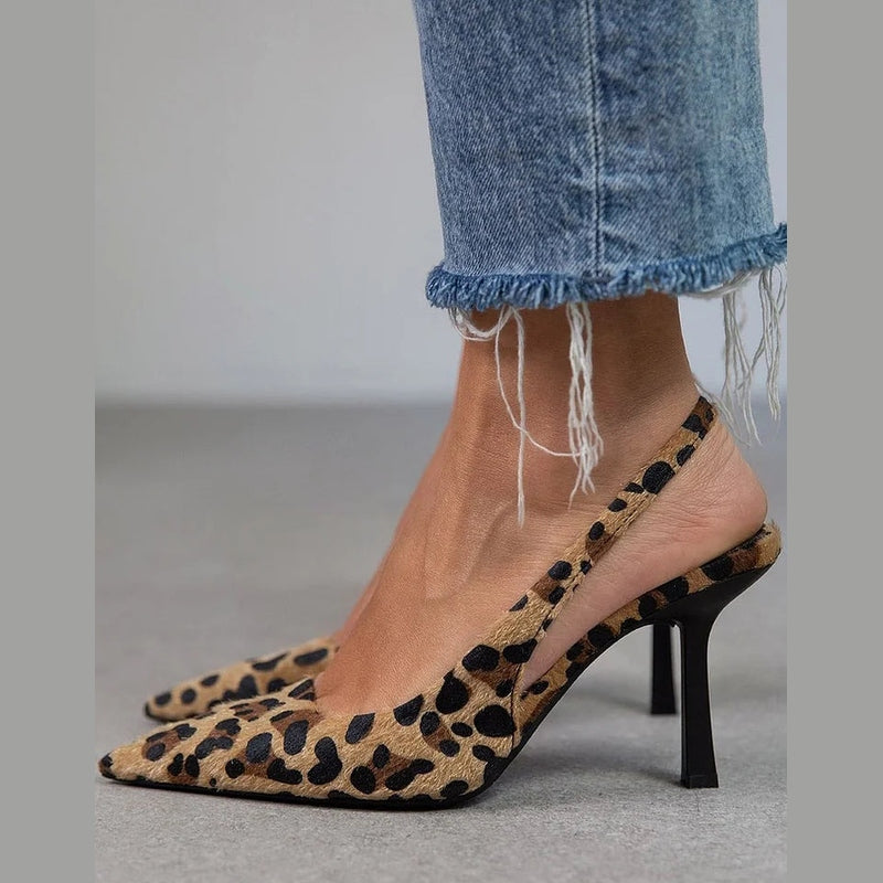 LEONORA | Élégant décolleté animalier pour un style audacieux