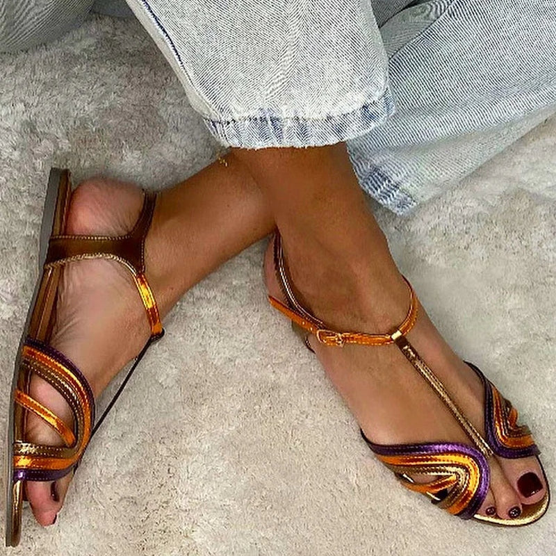 NERINA | Sandali bassi multifascia con dettagli metallici eleganti