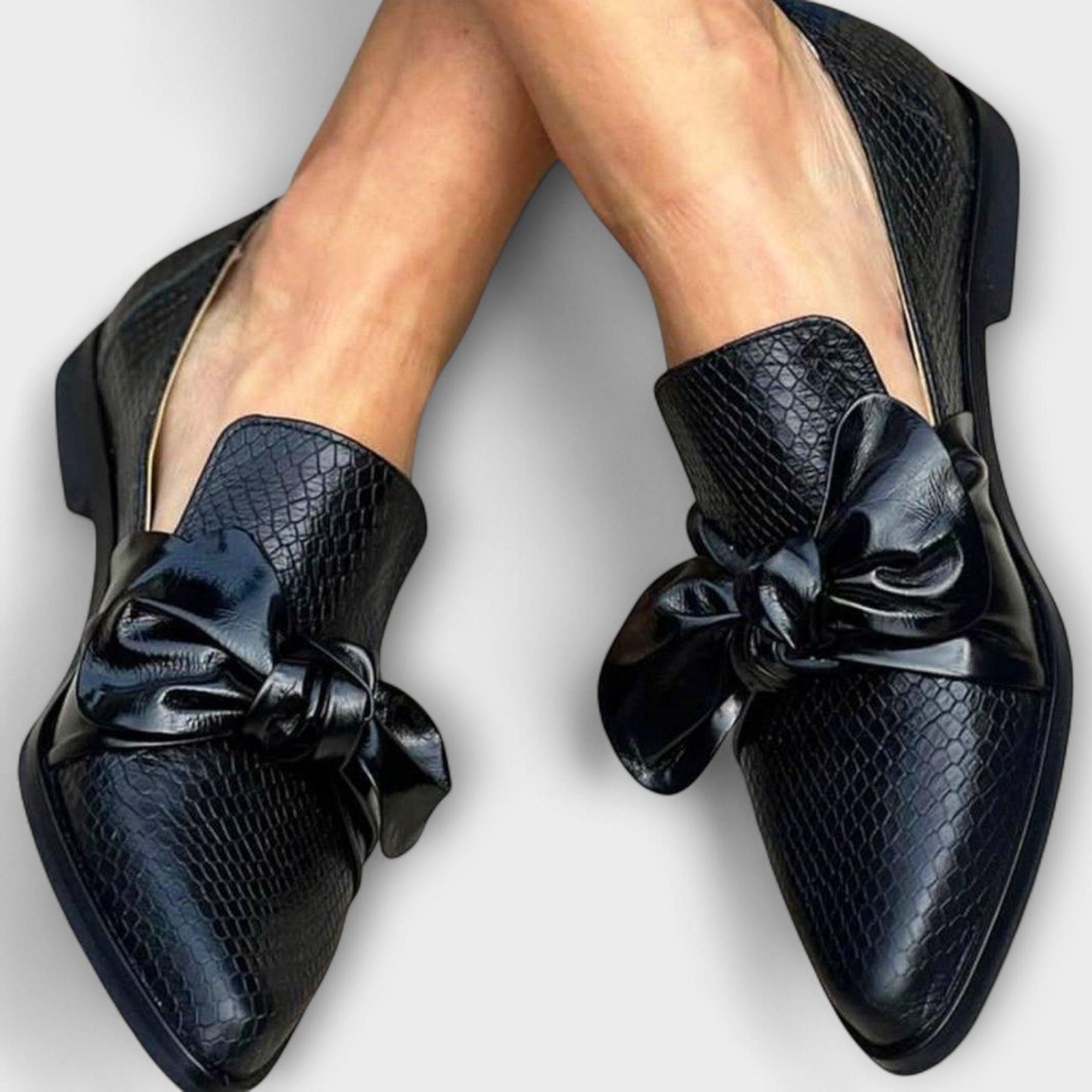 Claudia - Elegant mocassins con delicato dettaglio di fiocco